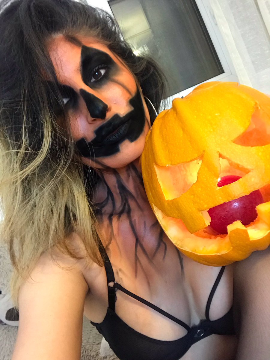 Qui a Gagné le 2018 CAM4 Freaky Halloween Concours!?